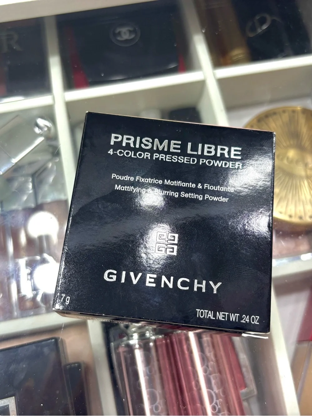Givenchy ultra blurring